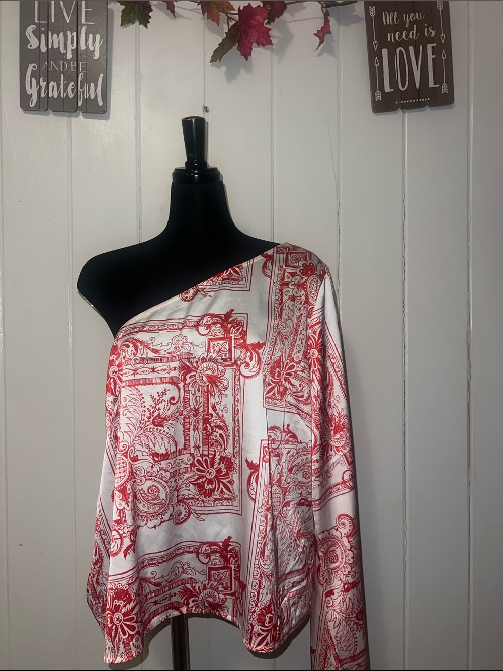 ❤️‍🔥💕❤️ Express White and Red Printed One-Shoulder Top xl